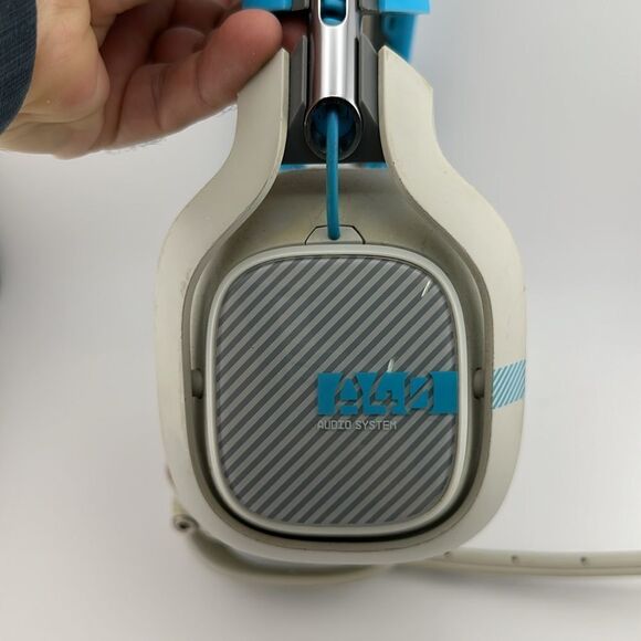 USED ASTRO Gaming A40 Gaming HEADSET ONLY (Gen 2) for Xbox One - BLUE LIGHT GRAY - Picture 3 of 4